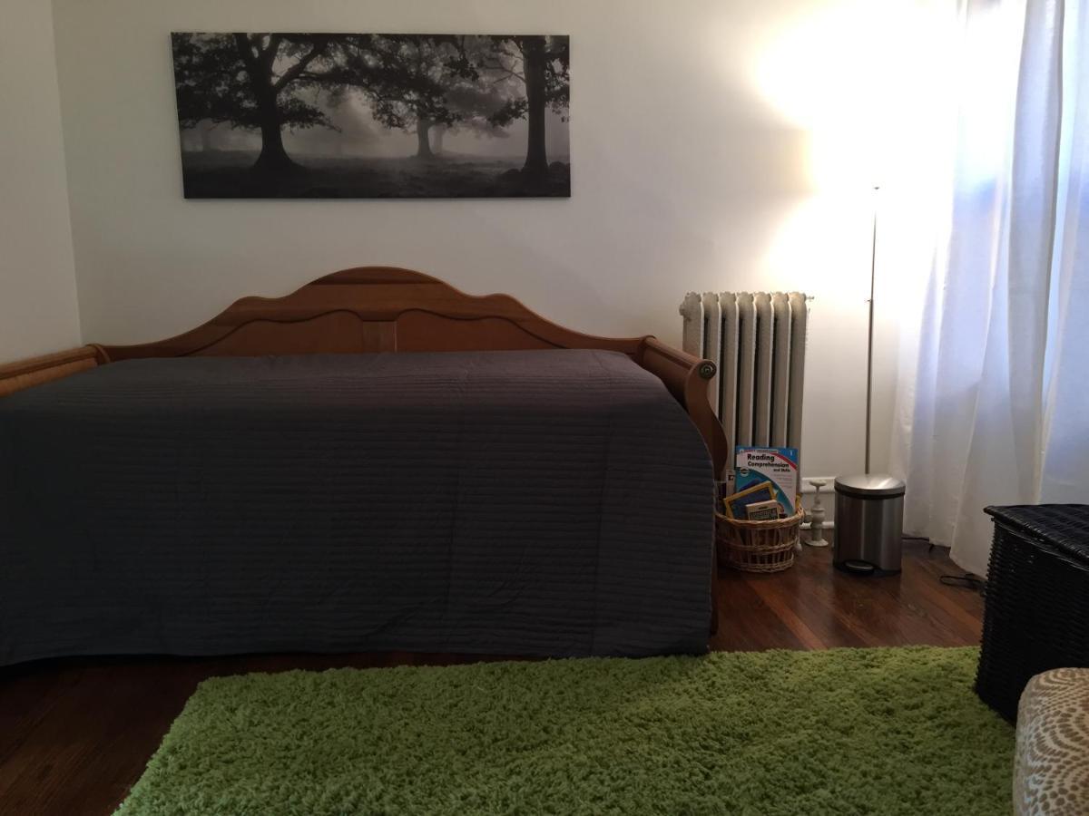 Oak Park Beauties - Tree Lined Streets - Walkable Apartment Екстериор снимка